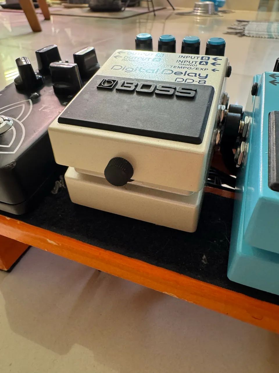 Boss DD-8 Digital Delay - Pedal de Guitarra