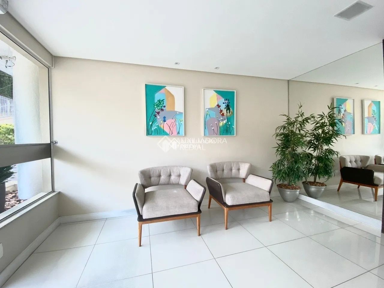 Apartamento à Venda no Centro de Florianópolis com 2 Suítes - Excelente para Morar ou Inve - Foto 4