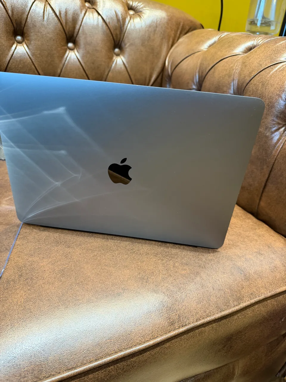 macbook pro touch bar 2018