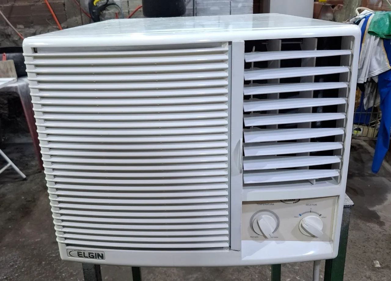 Ar condicionado elgin 6000. BTUs 110. Volts 