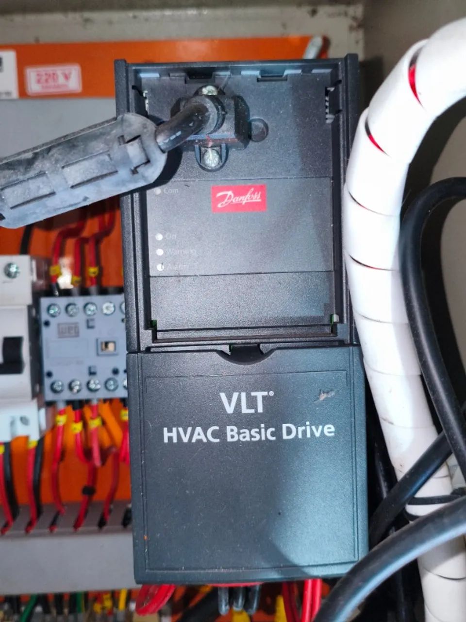 Painel de controle de motor trifásico com inversor Danfos VLT - Foto 5