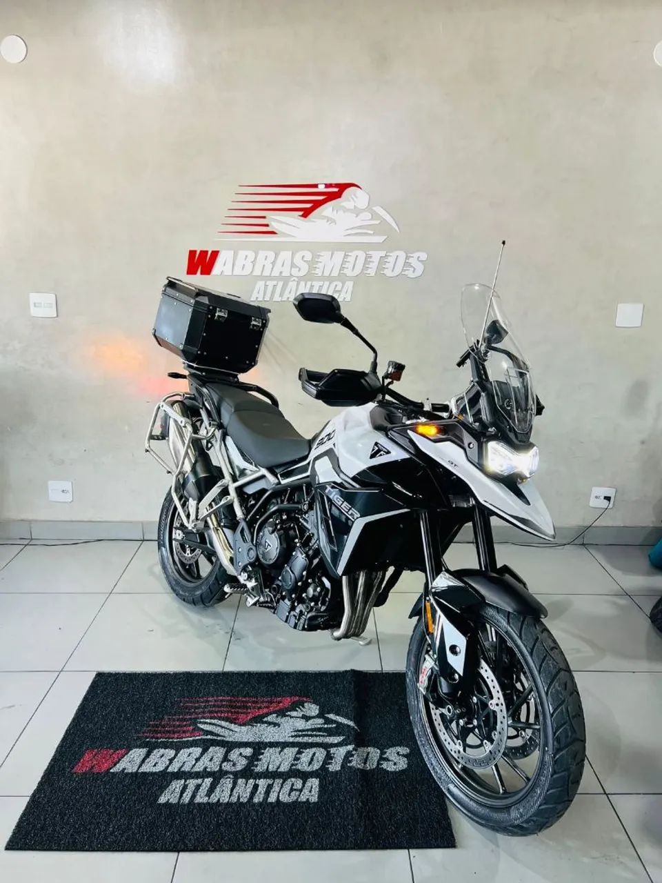 TRIUMPH TIGER 900 GT