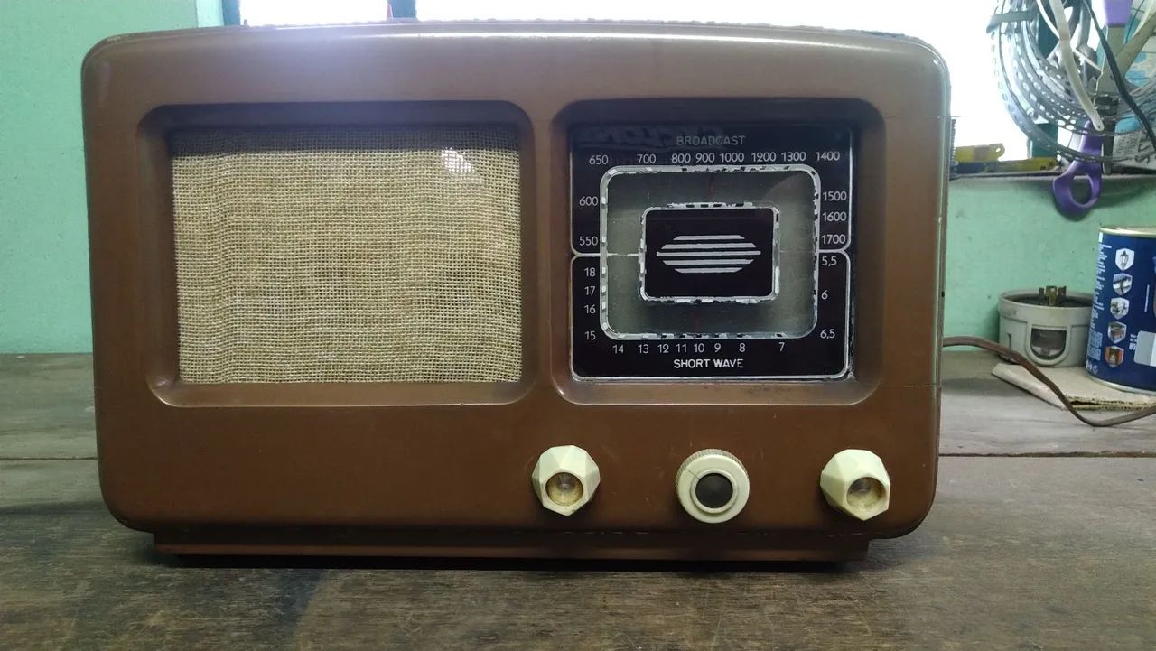 Radio Valvulado AM 127V funcionando  - Foto 2
