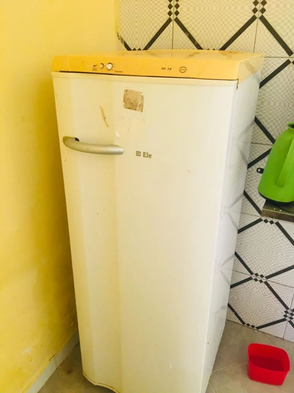 Vende geladeira e fogão  - Foto 4