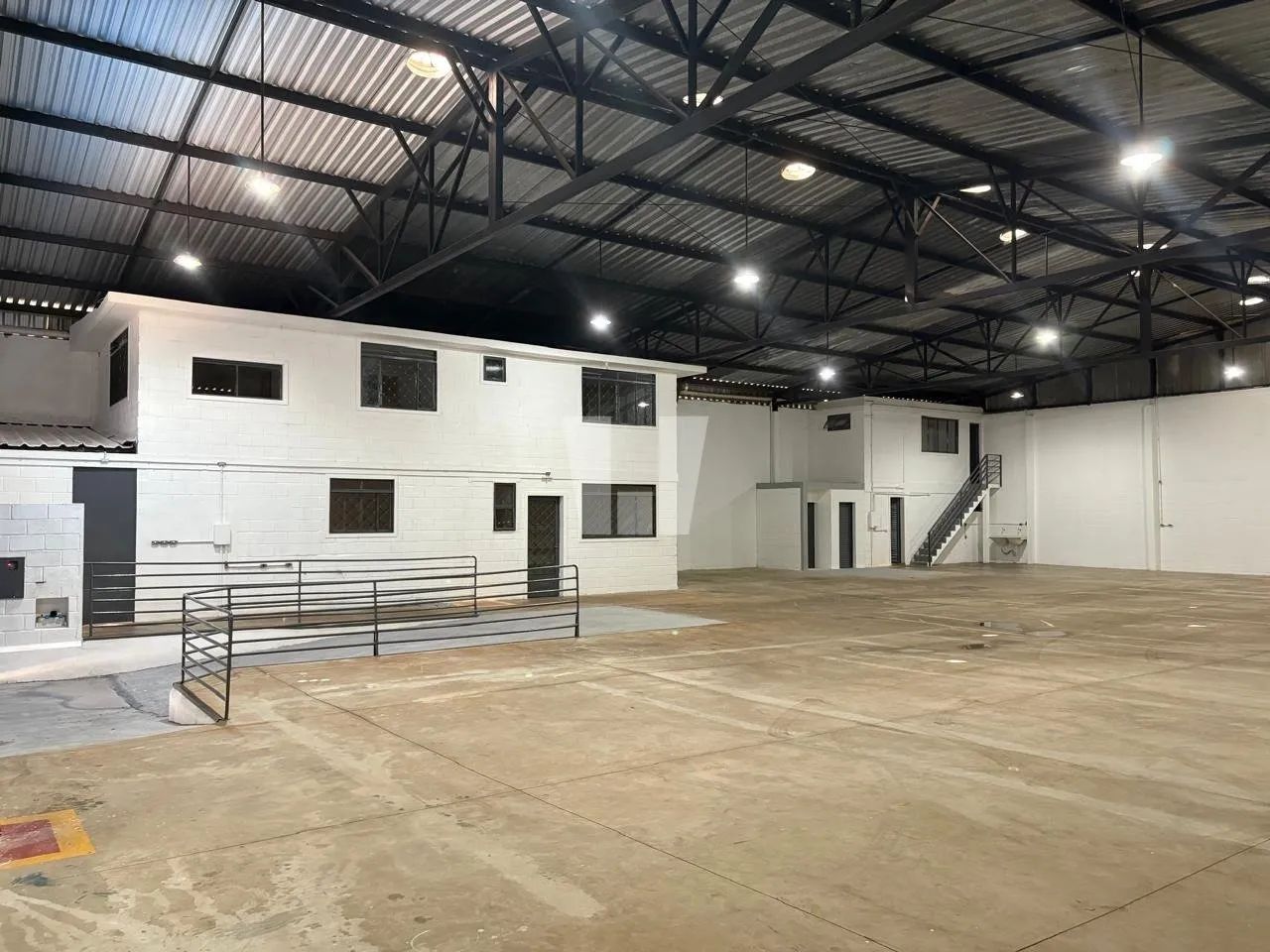 GALPÃO DE 720.00 M² BAIRRO PILAR OLHOS DGUÁS - Foto 5