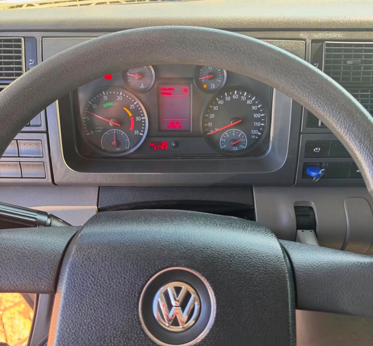 Vw 17.190/caçamba toco/2017 - Foto 4
