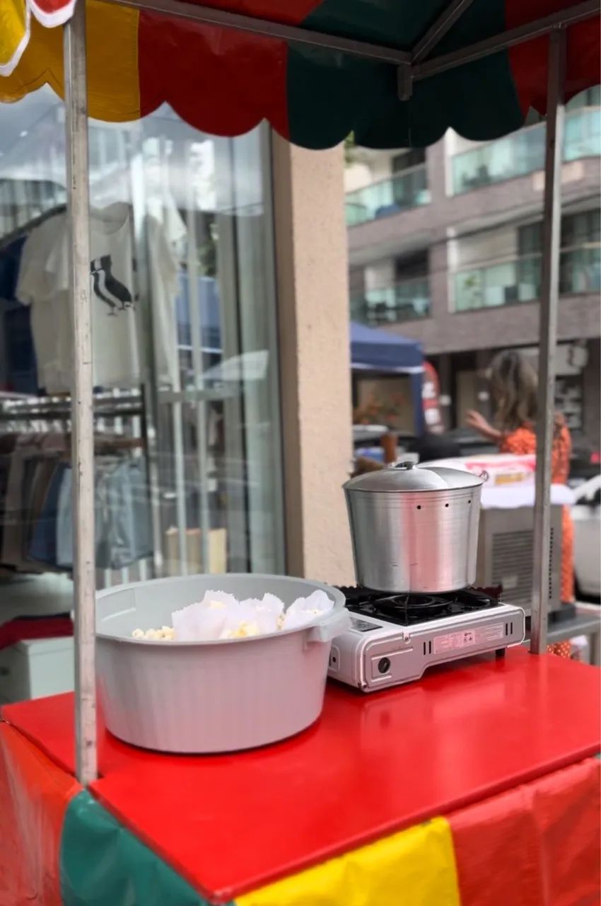 Pula pula, pipoca e algodão doce - Foto 2