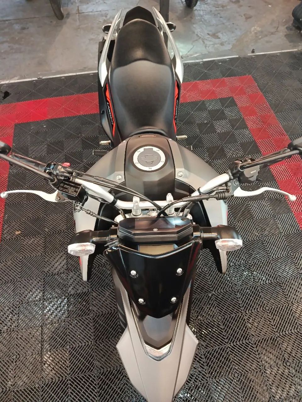 XTZ LANDER 250 - 2025 - Foto 5