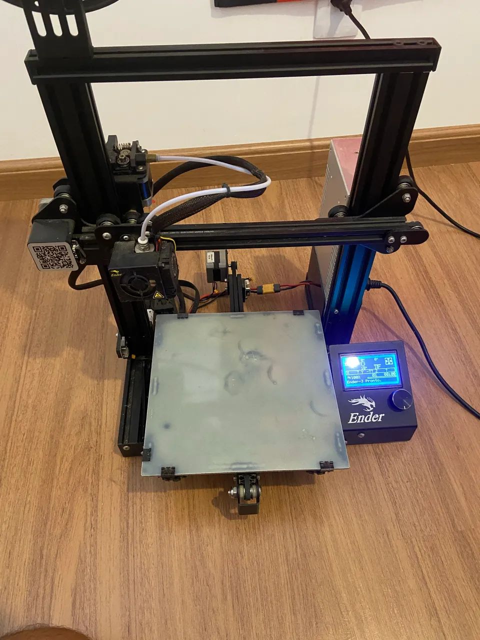 Vende-se impressora 3D Ender 3 v1