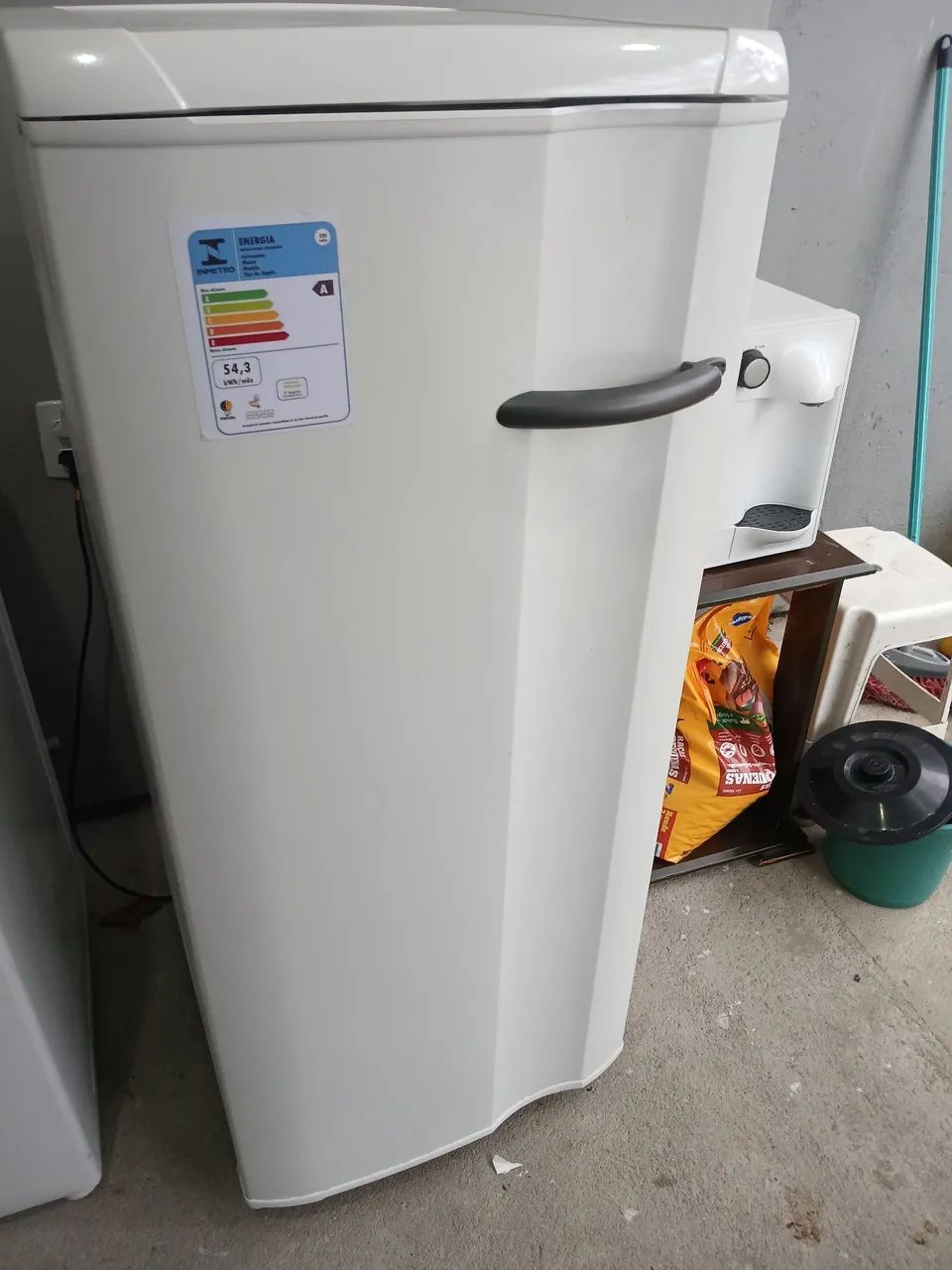 Freezer electrolux 180 litros funcionando/ entrego