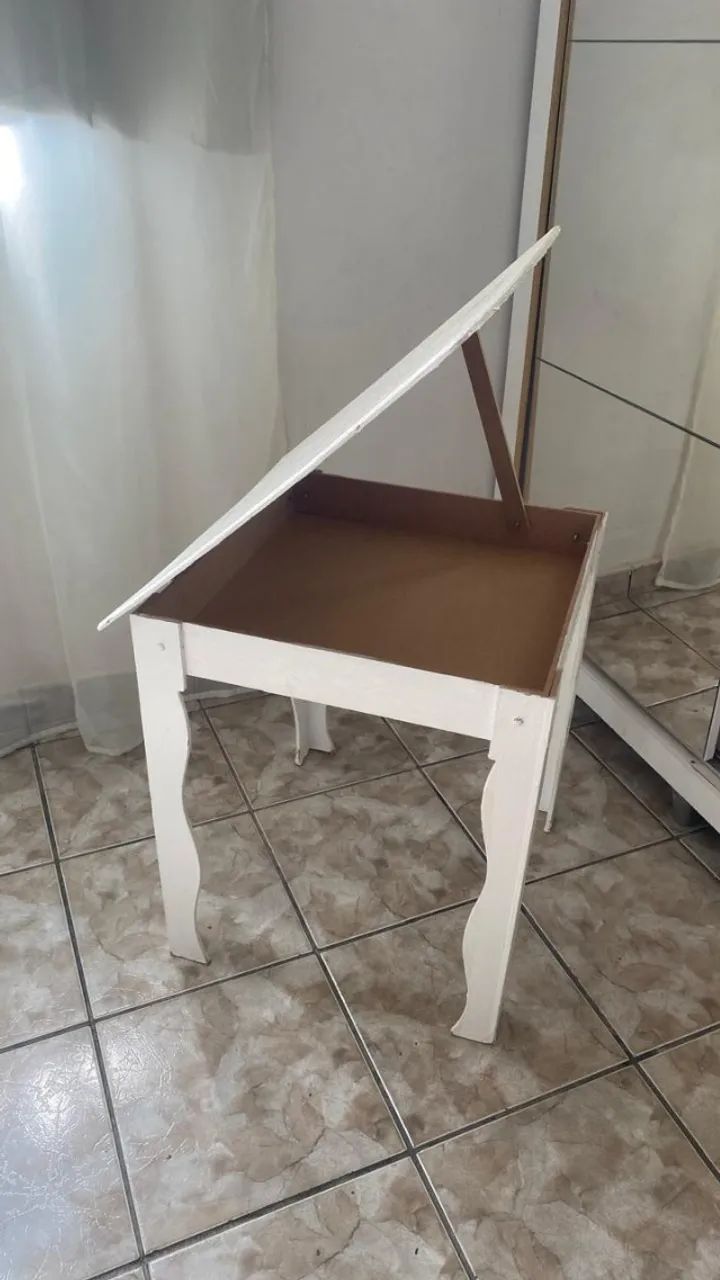 Mesa quadrada funcional com tampa que abre - Foto 2