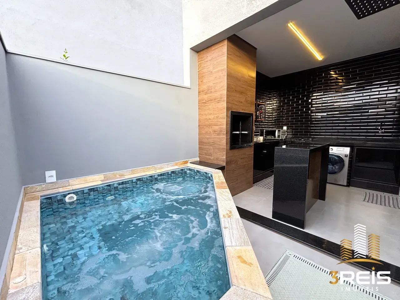 CASA MODERNA COM ESPAÇO GOURMET COMPLETO EM SOCORRO/SP - Foto 3