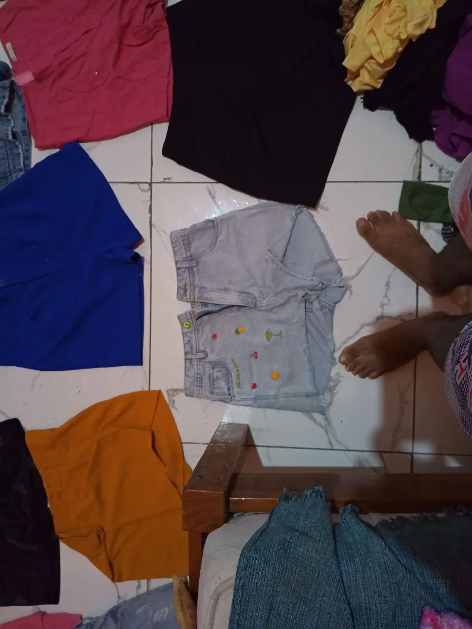 Roupas novas e simi novas - Foto 5