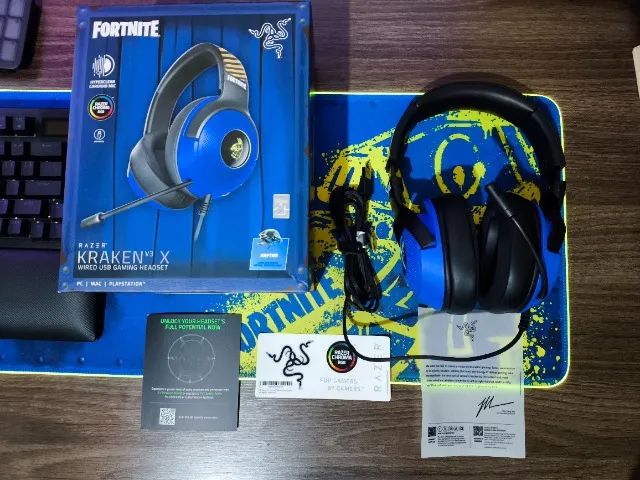 Kit Completo Razer Fortnite - Deathadder V3 Pro, Kraken V3 X, Goliathus Extended Chroma - Foto 4