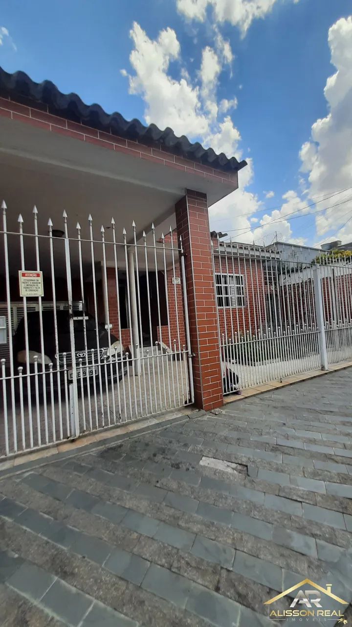 Casa Térrea com Terreno 250m² - Ideal para construtores. - Foto 3