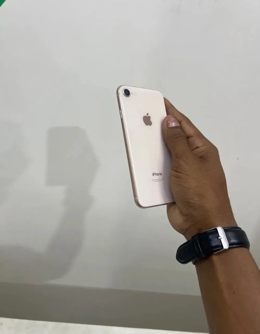 V/T iPhone 8 256gb todo original 