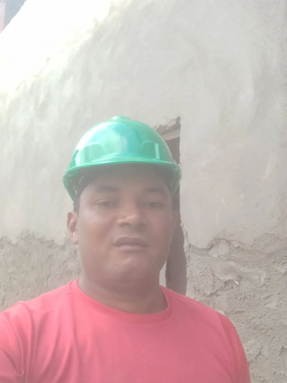 Pedreiro encanador e cerâmica elétrico