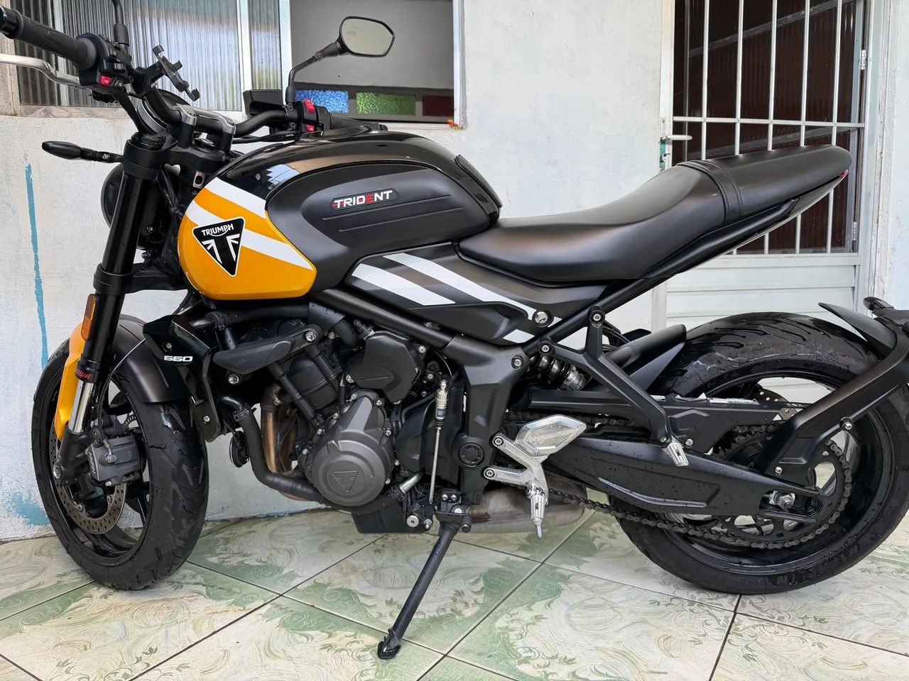 Trident 660 impecável  - Foto 3