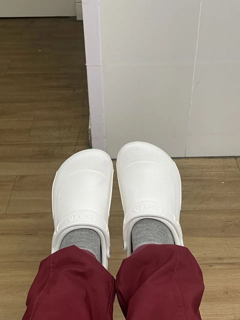 Sapato Crocs Bistrô - Branco - Foto 5
