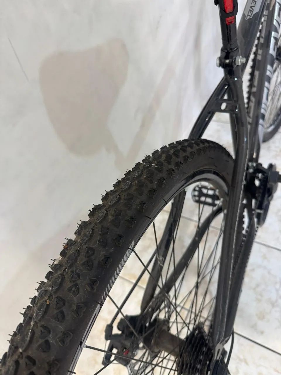 Bicicleta aro 29 usada 3 vezes - Foto 5
