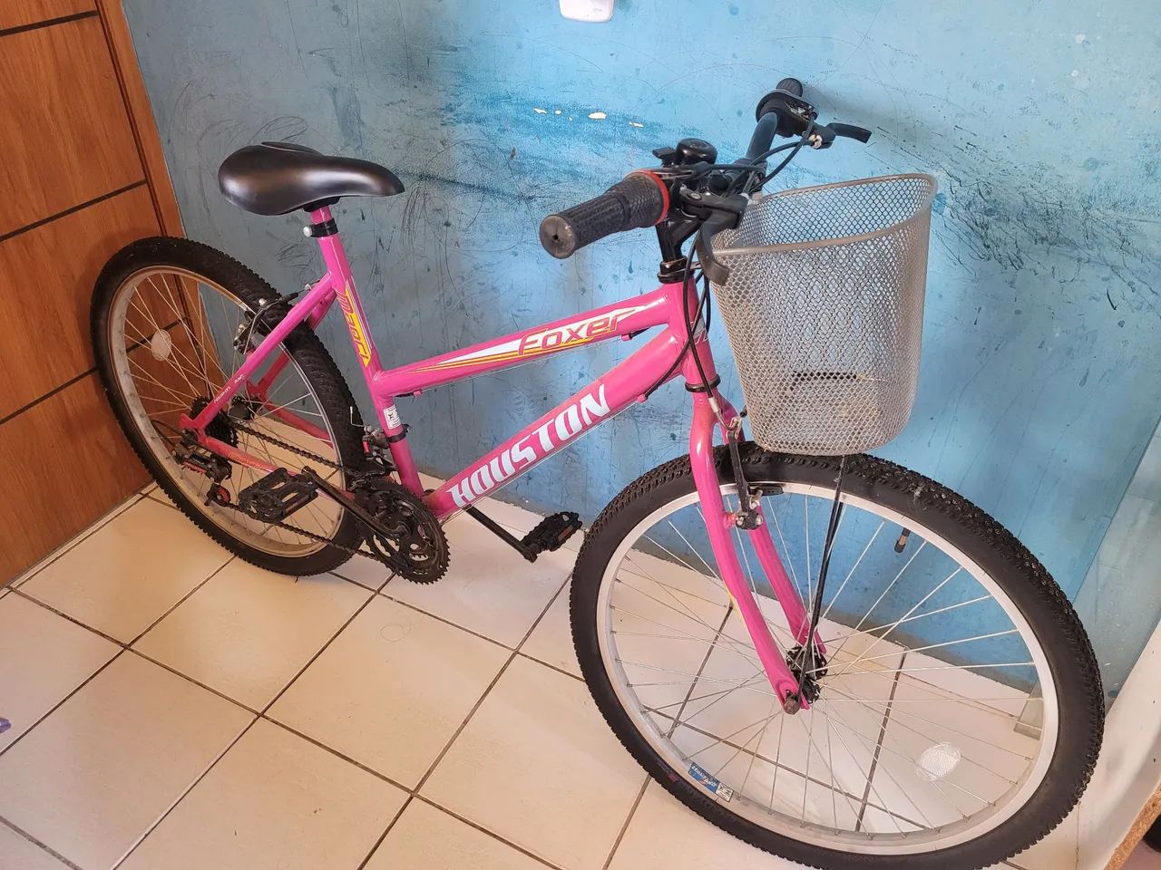 Bicicleta Aro 26 Houston Rosa Com Cesta Feminina - Foto 2