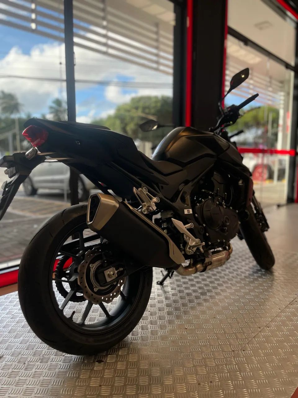 Hornet 750 - Foto 5