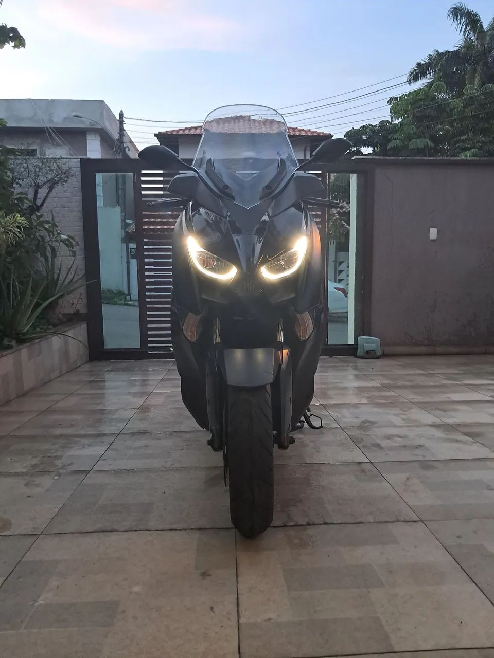 Xmax 250  - Foto 3