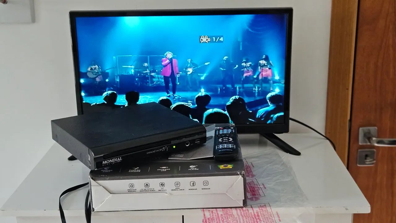 Kit TV 20 polegadas, DVD e Microfone sem fio.  - Foto 3