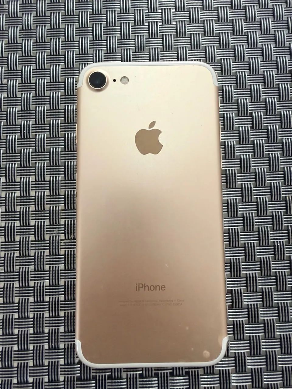 Iphone 7 32GB Com cabo e fone - Foto 2