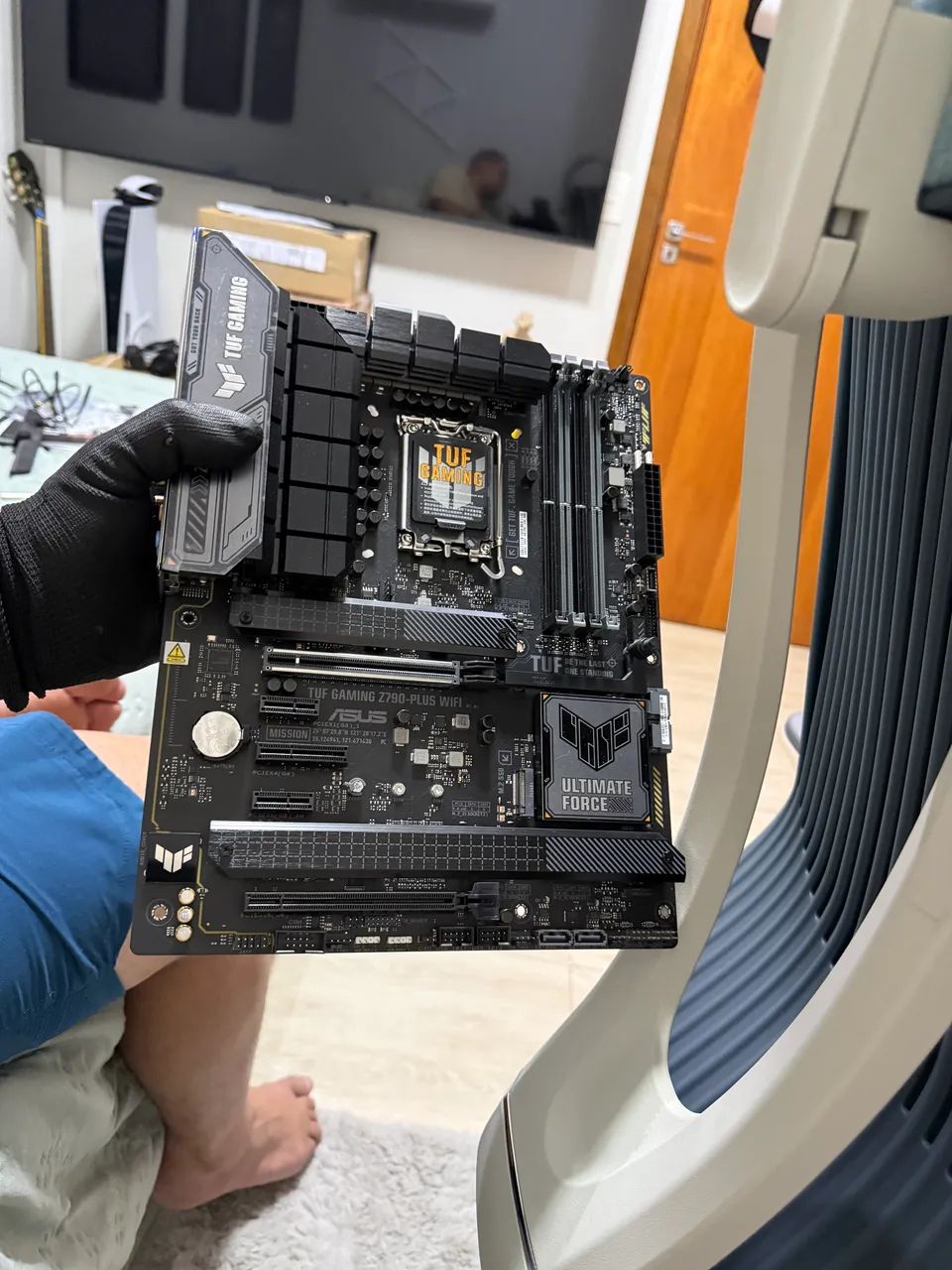Placa mãe ASUS Tuf z790 plus WiFi 