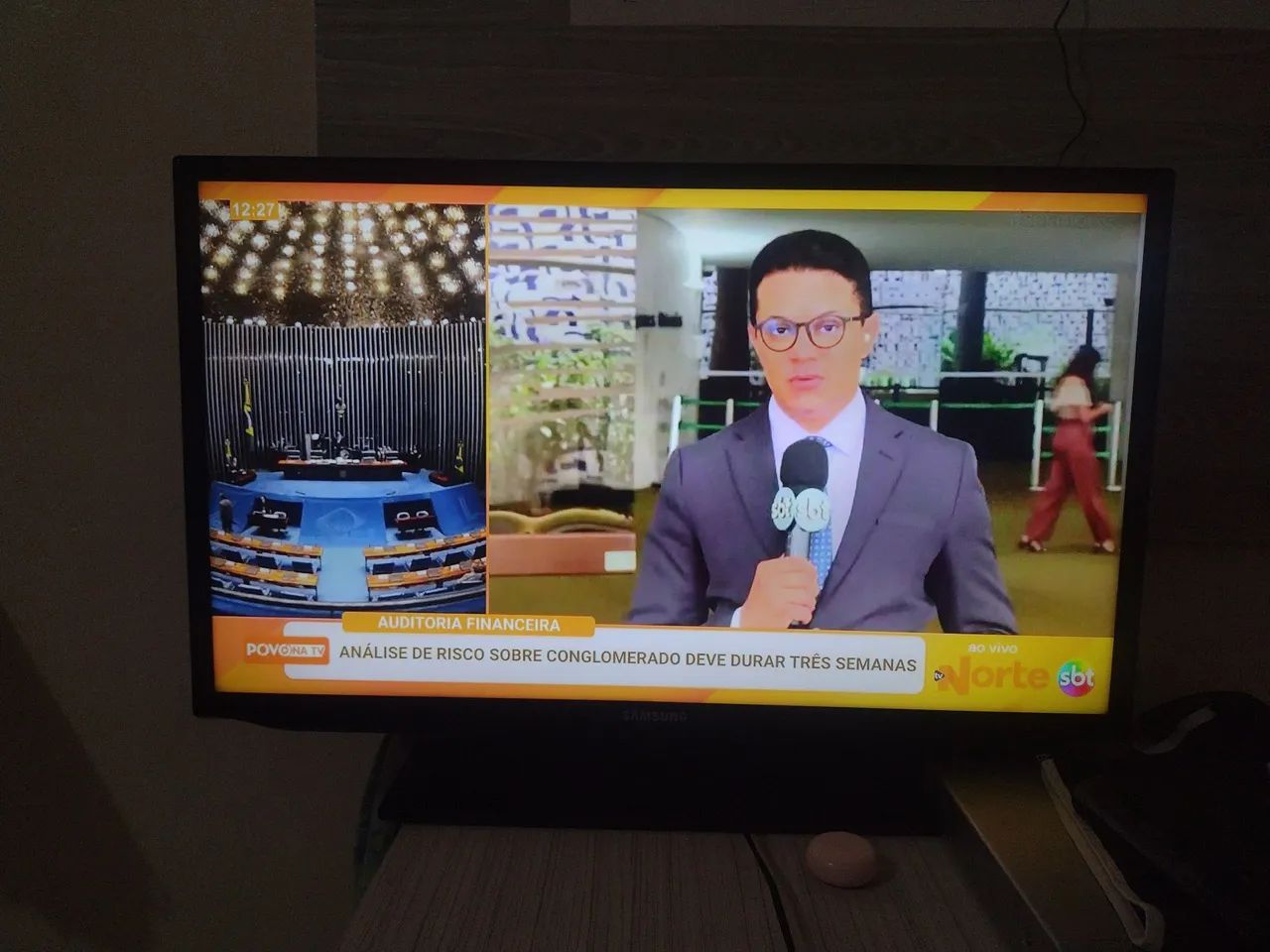 Vendo tv LCD Samsung 32 polegadas + DvD  - Foto 3