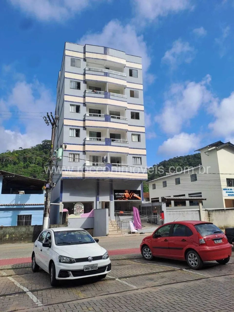 APARTAMENTO BEM LOCALIZADO NO CENTRO DE MARECHAL FLORIANO