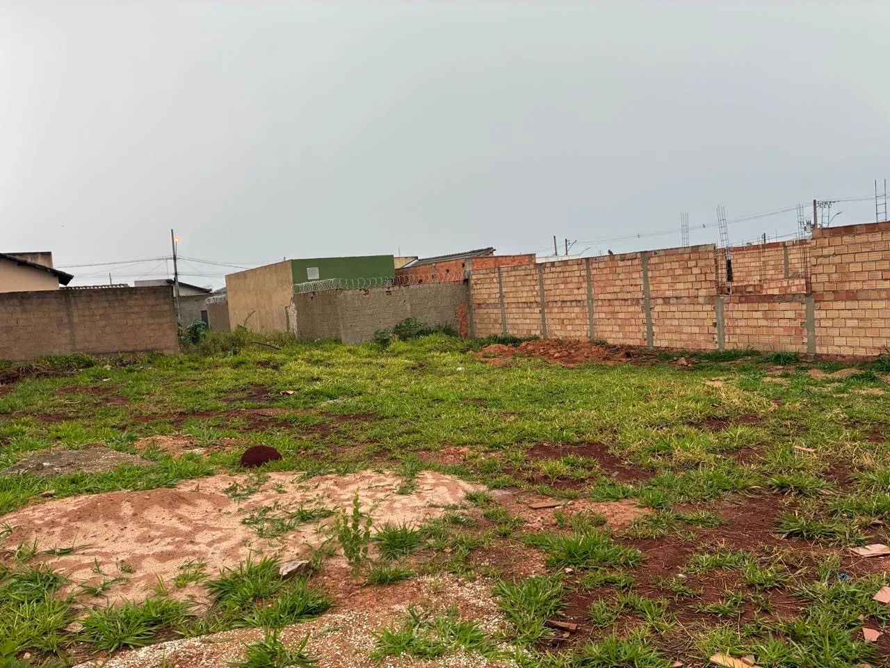 Vende-se lote em Patrocinio MG - Foto 5