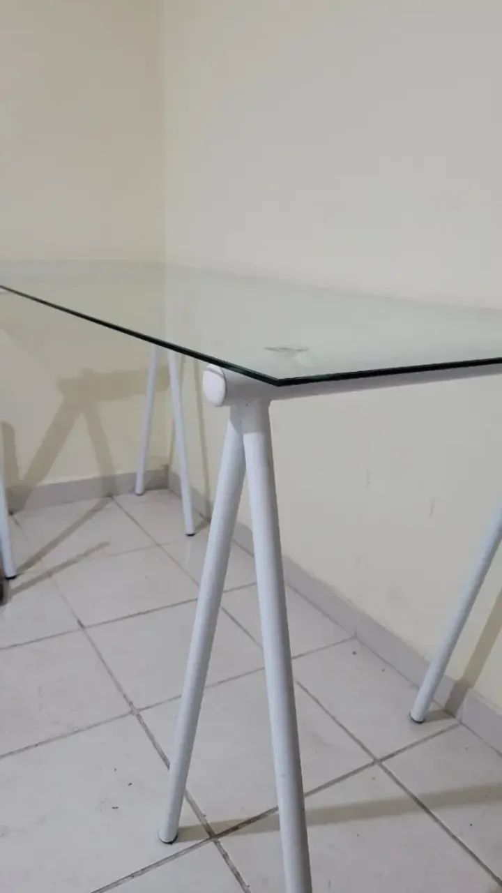Mesa de Vidro com cavalete | Tok Stok - Foto 2