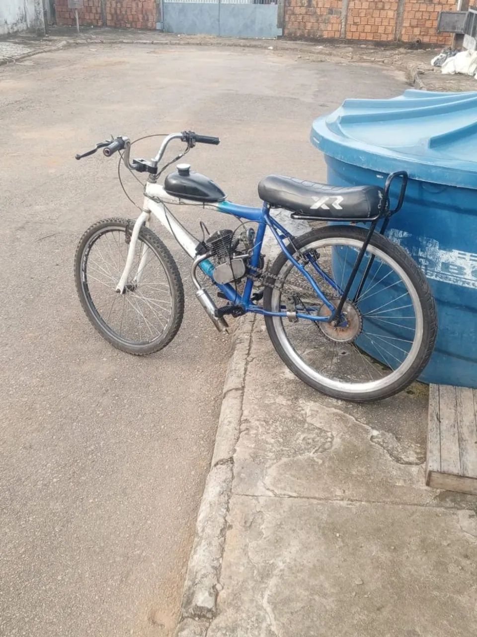 Vende-se motorizada 80cc