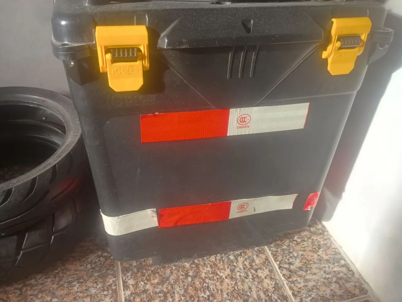 Baú 110 litros icbras + suporte universal