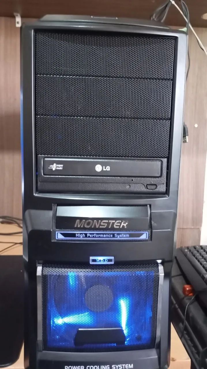 Pc  i7, 16 GB RAM, SSD 240, HD 1 terabyte
