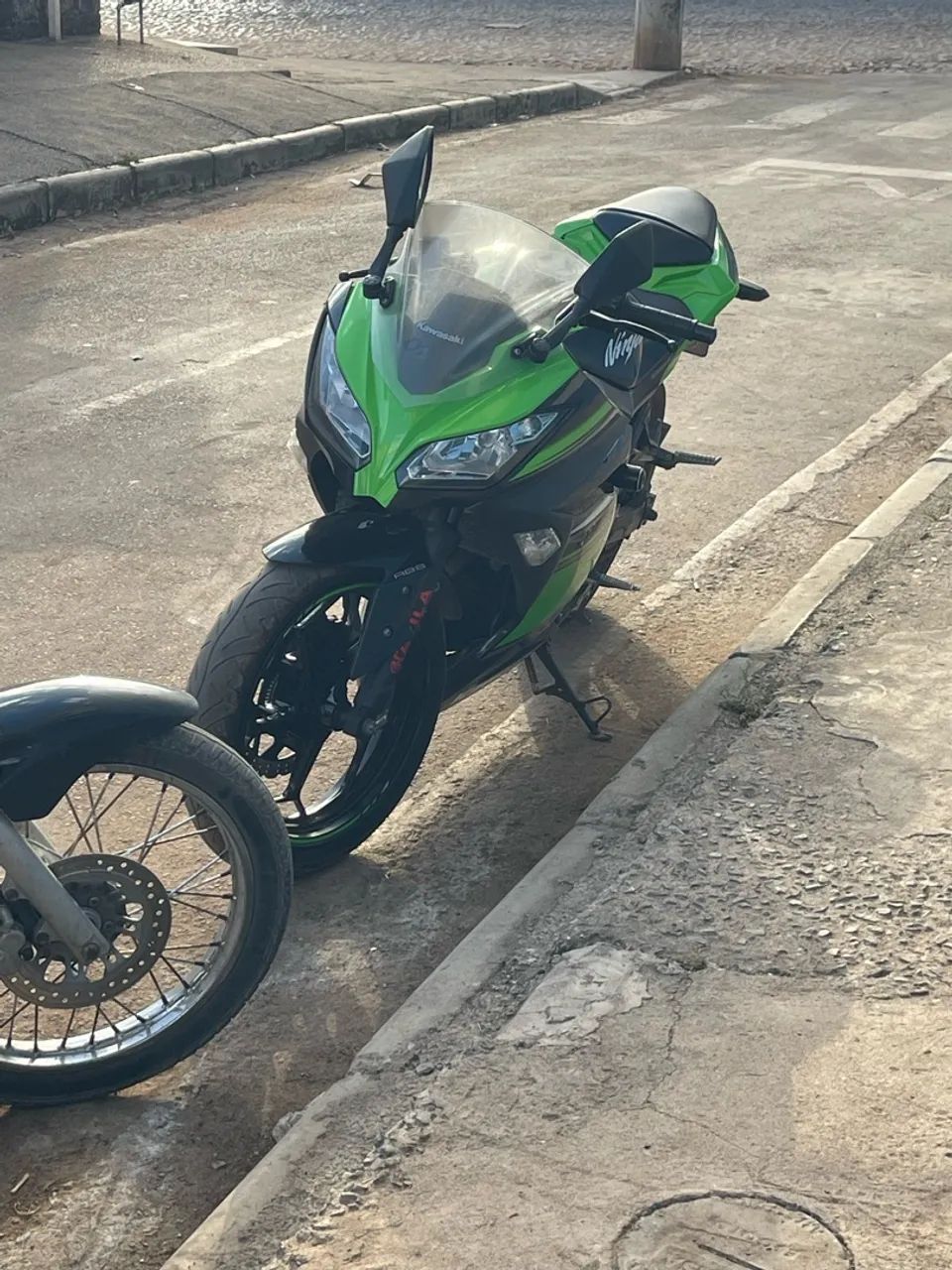 Kawasaki ninja 300 - Foto 3