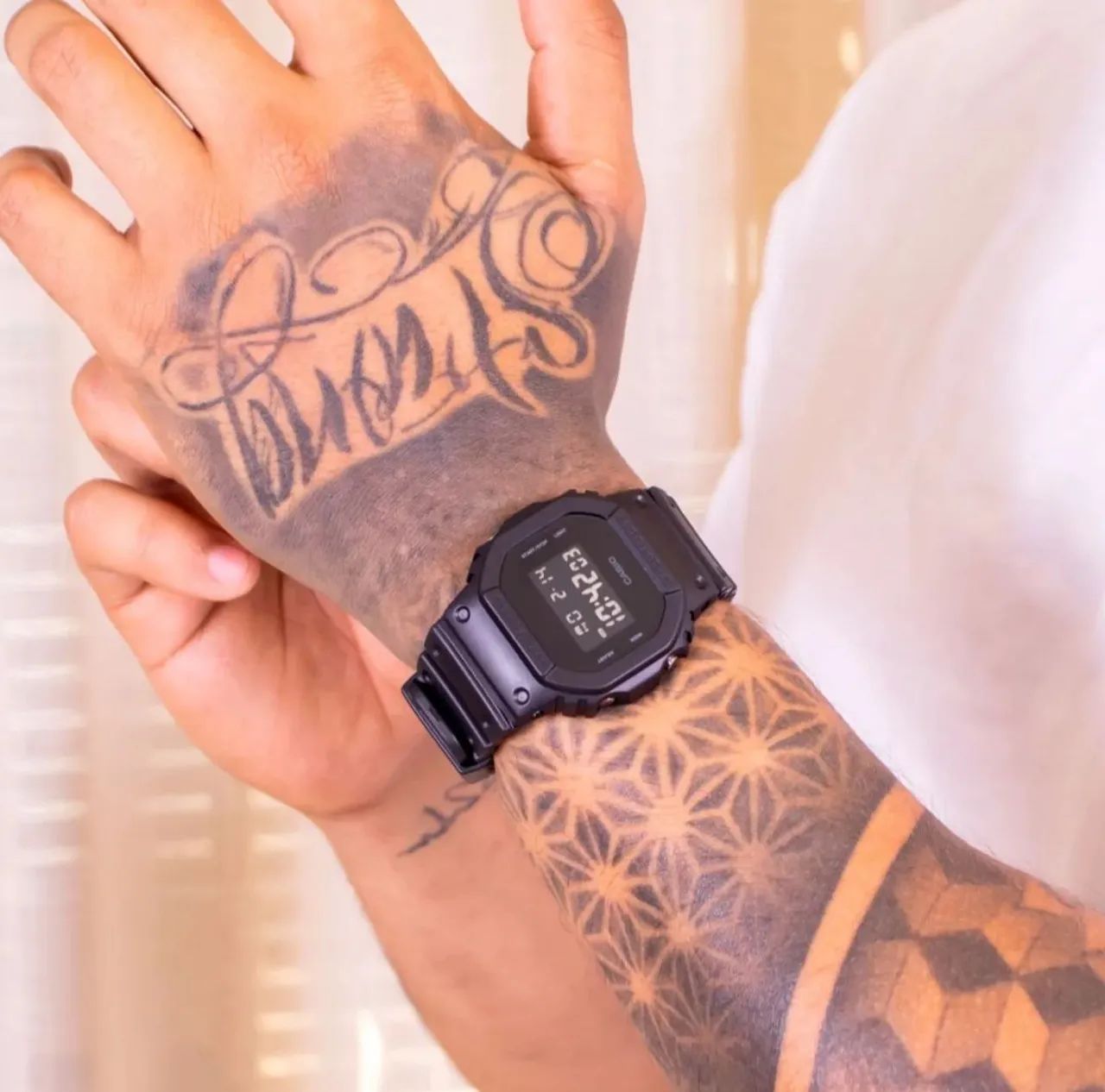 Relógio Casio Masculino G-shock Digital Dw-5600bb - Foto 4