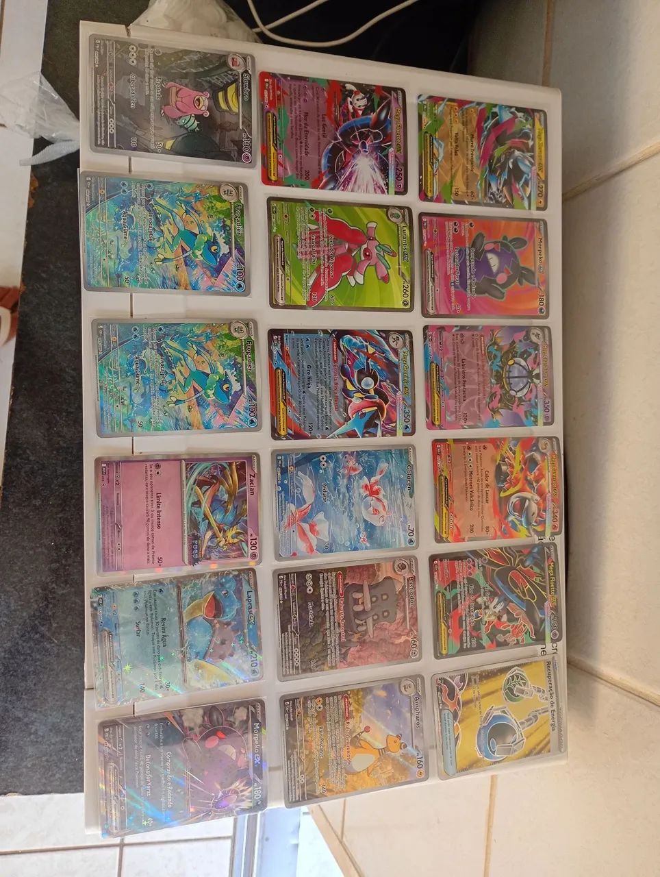 Cards de pokémon Colecionáveis 