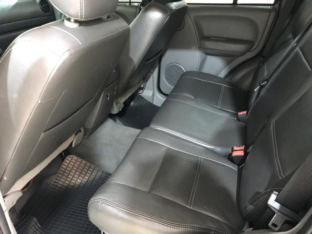 Jeep Cherokee Sport - Foto 5
