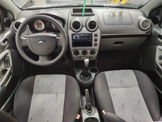 Ford Fiesta Hatch 1.6 Class Completo - Foto 6