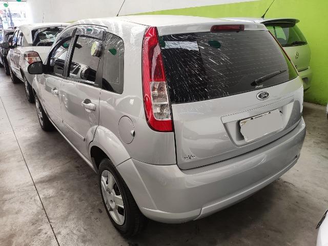 Ford Fiesta Hatch 1.6 Class Completo - Foto 4