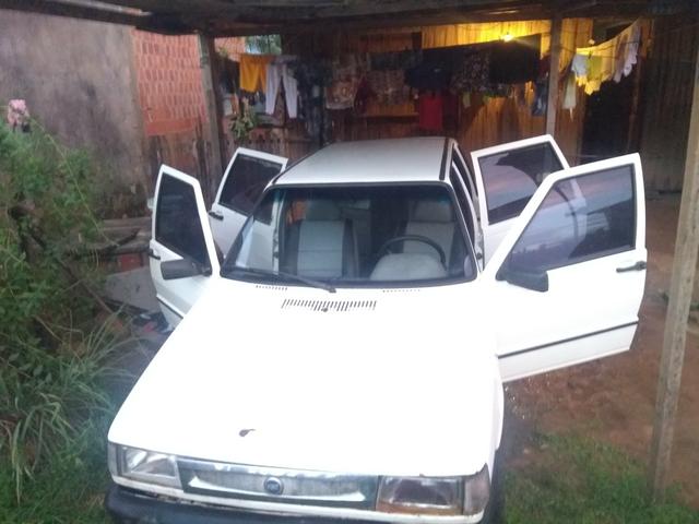 Vende-se esse carro
