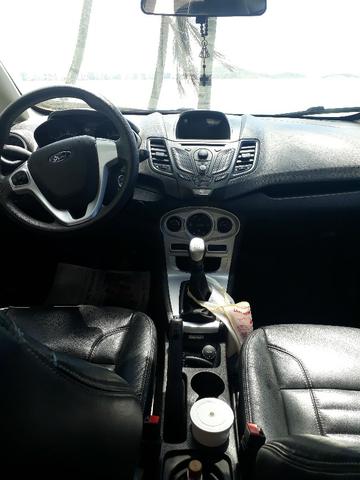 Ford Fiesta SD 1.6 LSE, em Perfeito Estado de Conservação - Foto 6