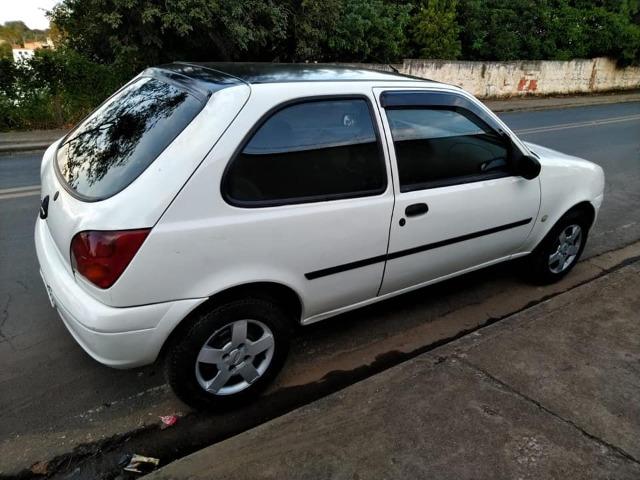 Fiesta 1.0 zetec rocan 2001 financiamos e parcelamos no cartão - Foto 3