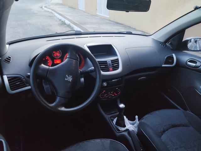 Peugeot 207 2011 Novinho - Foto 2