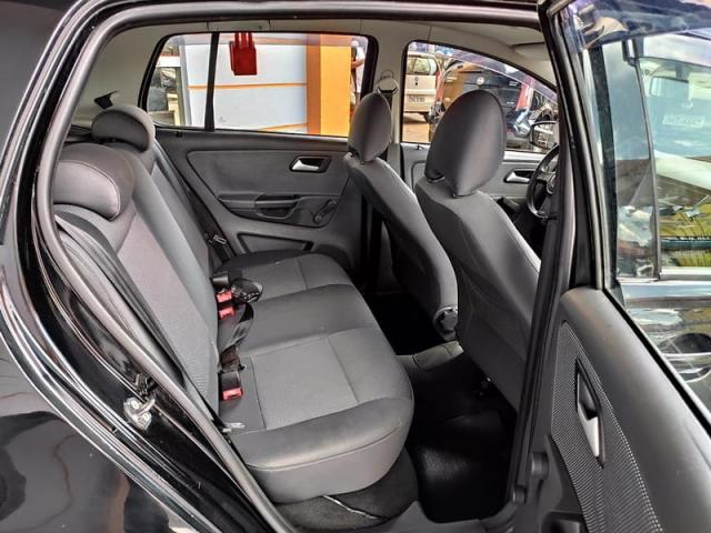 VOLKSWAGEN FOX 1.0 8V (G2) 4P - Foto 6
