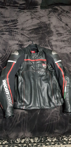 jaqueta ducati dainese