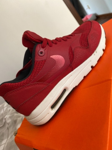 tenis nike air max feminino vermelho